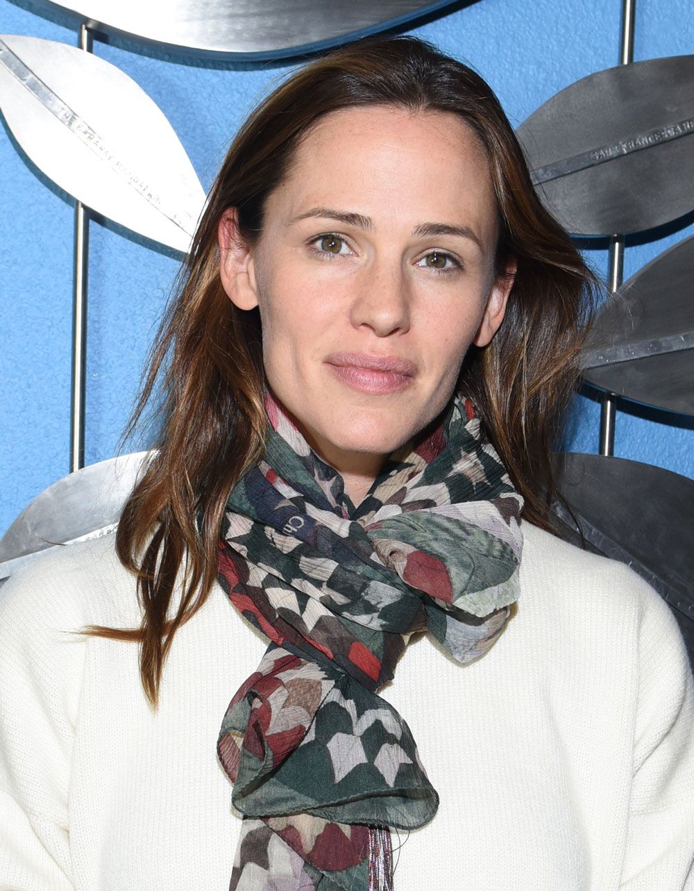 7 Celebrities Who Walked The Red Carpet Completely Makeup Free