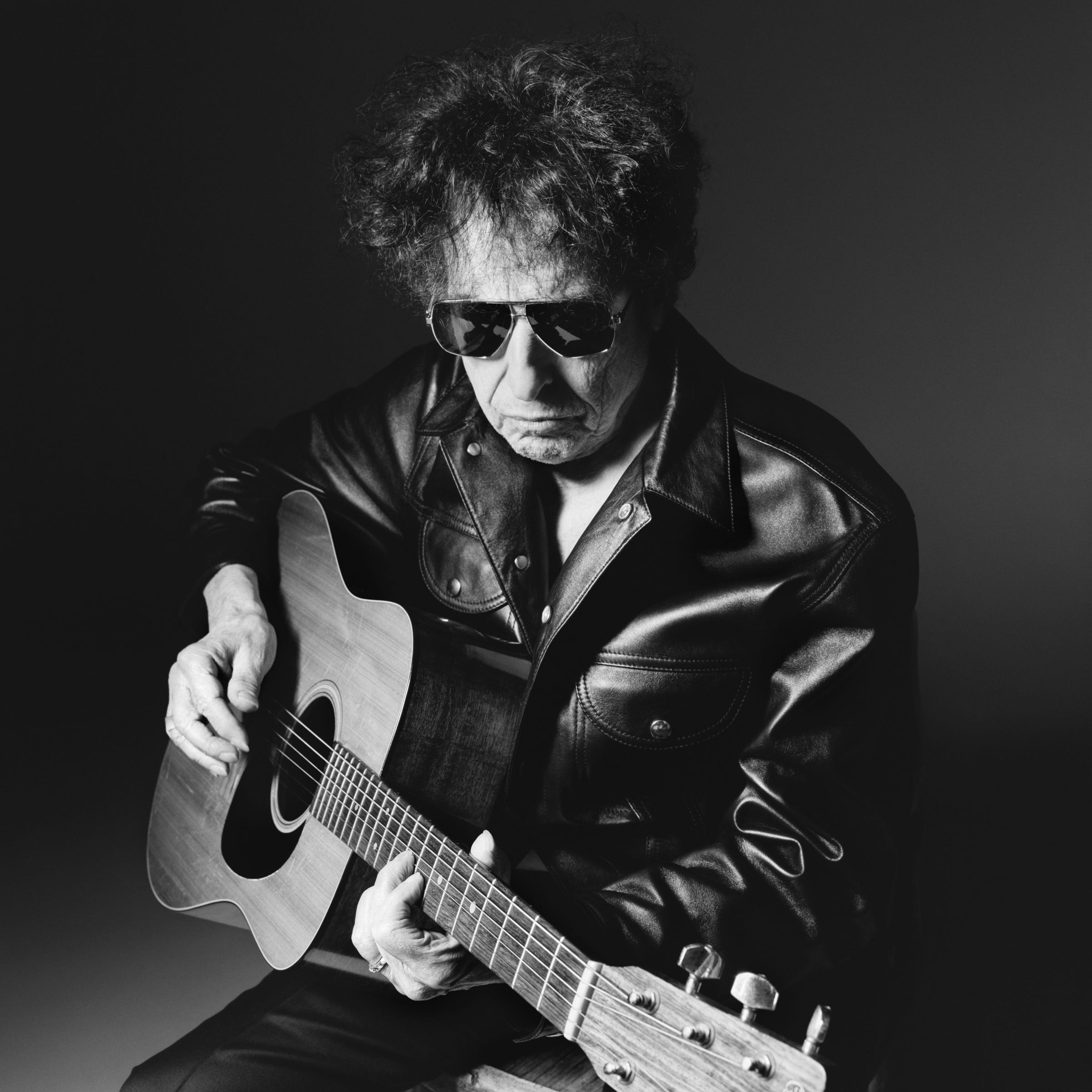 Bob Dylan Has This Whole 'Cool Guy Style' Thing Figured Out