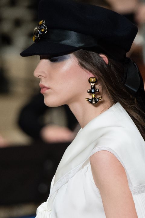 The Best Accessories from Chanel's Metiers d'Art - A Closer Look at the ...