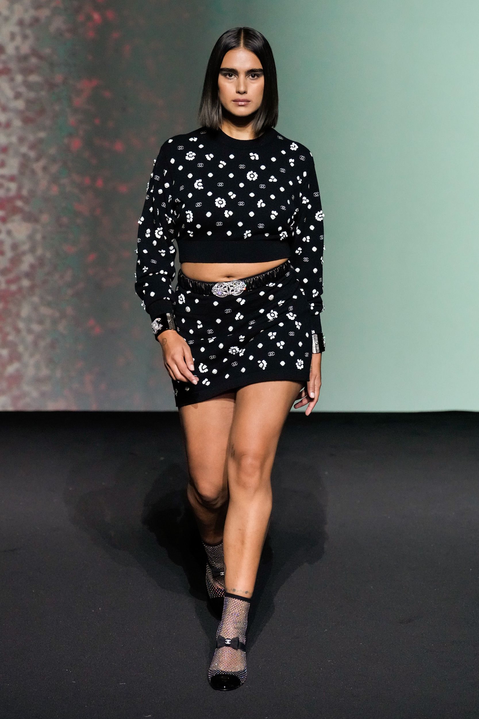 Chanel glitter naar de catwalk van de Spring/Summer 2023-show in Parijs