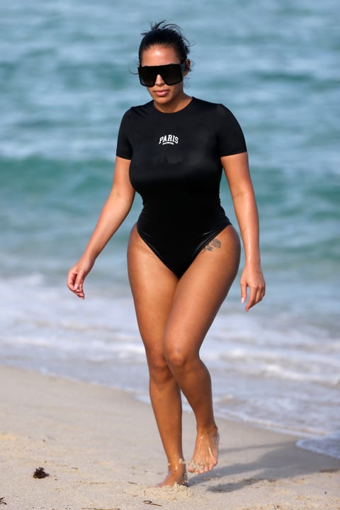 Chaney Jones on the beach in Miami on February 26, 2022 chaney jones on the beach in miami on february 26, 2022