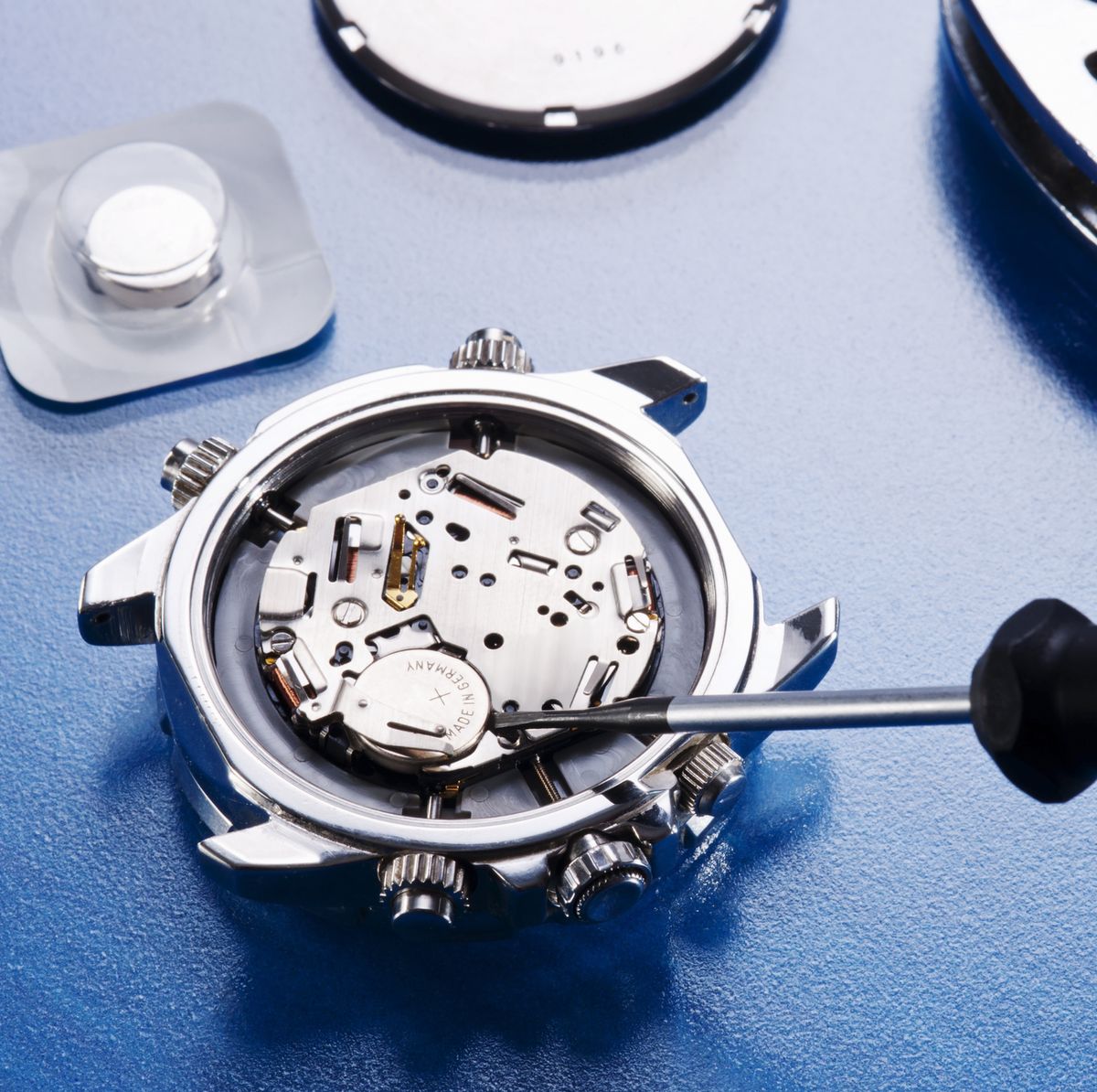 Flere Tranquility mærkelig How to Change a Watch Battery