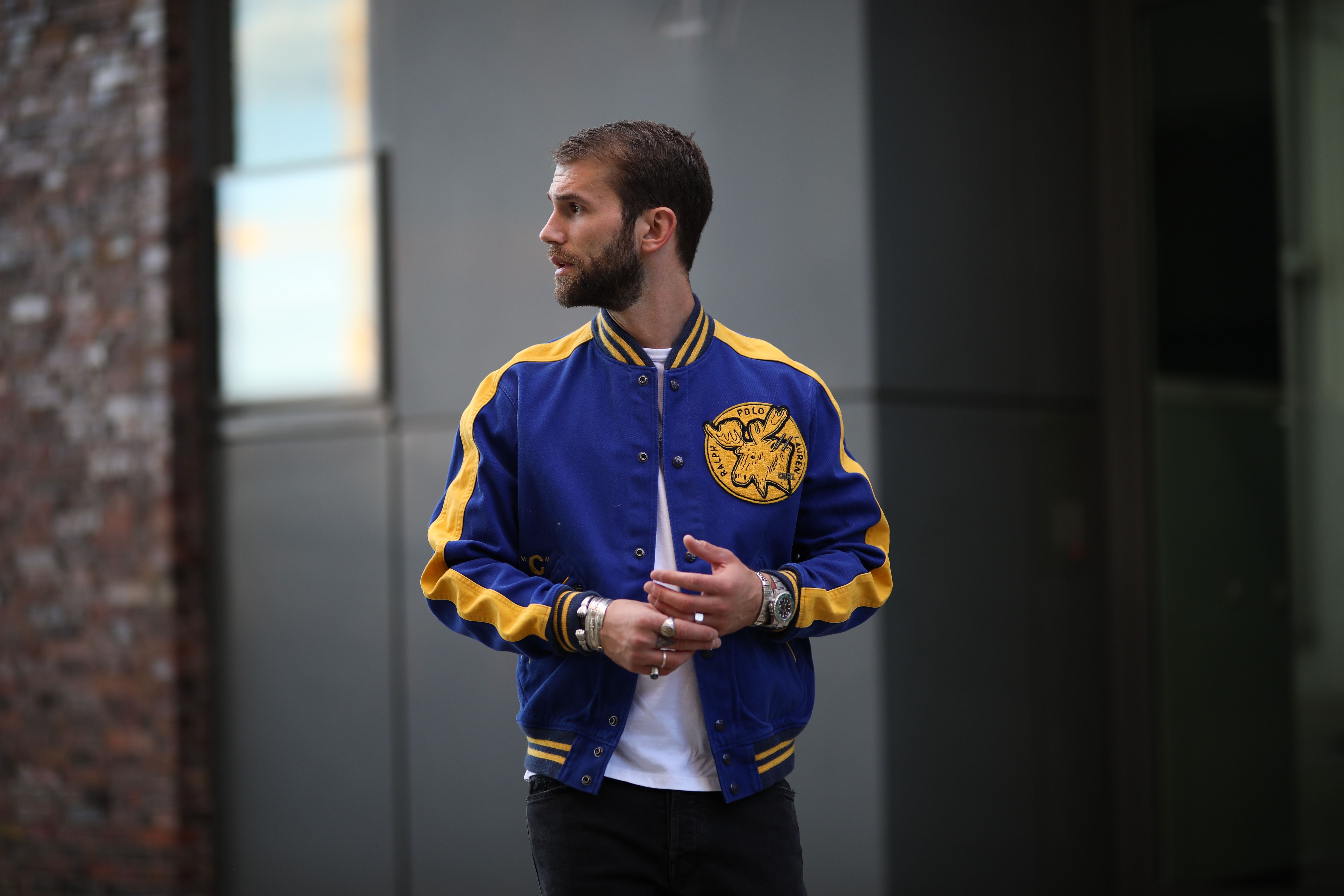 Chaqueta de béisbol para hombre: así se llevará la cazadora varsity jacket