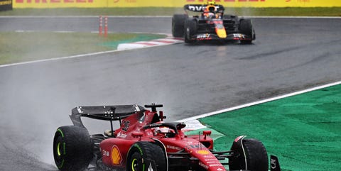 Pérez, segundo en el Suzuka tras sanción de 5 segundos a Leclerc