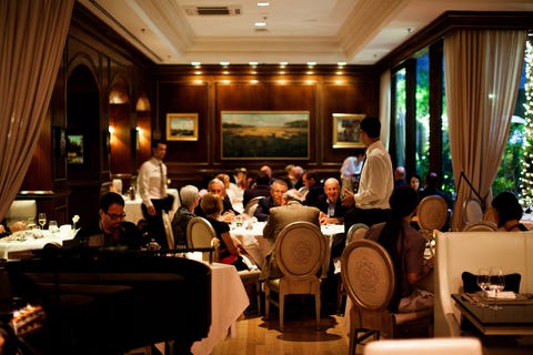 10 Clic Charleston Restaurants Best Places To Eat In Charleston Grill Restaurant