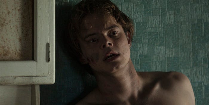 Charlie Heaton, Hombre Elefante Charlie Heaton critica, Hombre elefante cha...