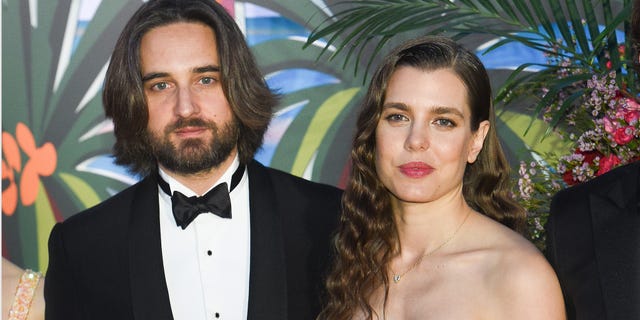 Charlotte Casiraghi Il Secondo Vestito Da Sposa Chanel Per Il Matrimonio