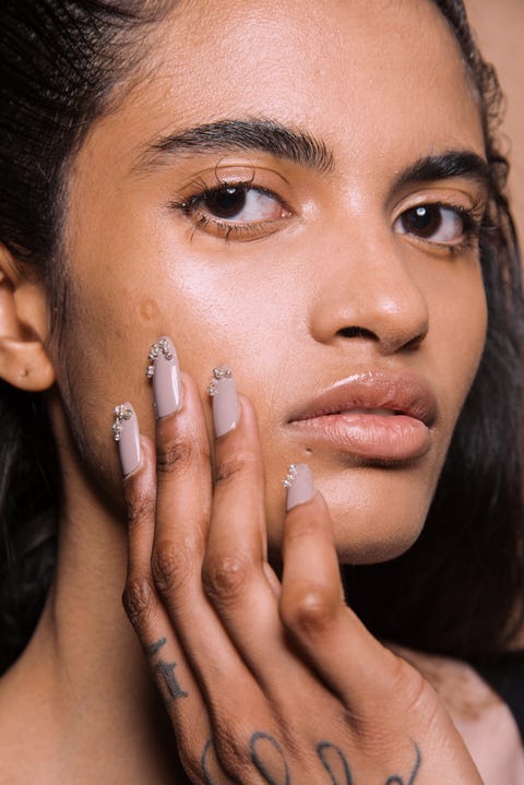 Autumn Nail Trends For 2019 - Best AW19 Runway Trends For Nails