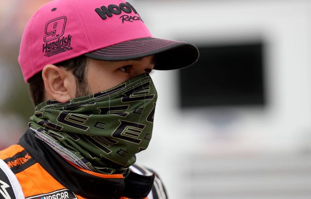 chase elliott pink hat