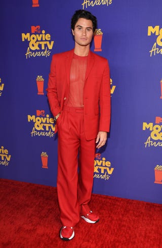 Mtv Movie Tv Awards 21 Red Carpet Celebrity Dresses And Looks