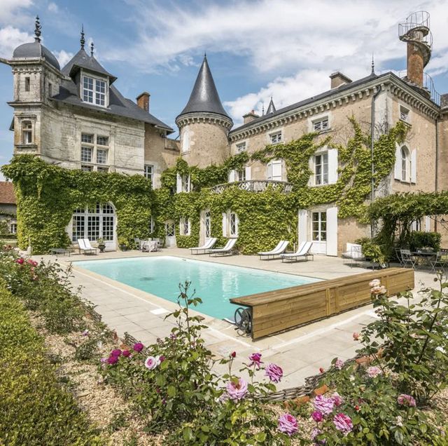 chateau stays in france