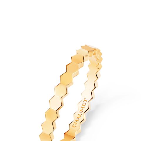 15 pieces of the most elegant gold jewellery