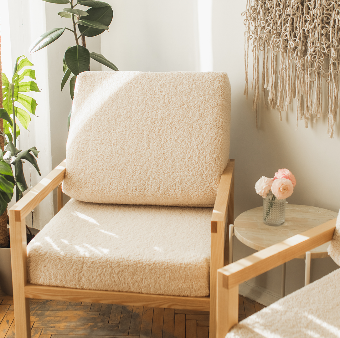 These Chairs on Amazon Are Cheap as Hell but *Seriously* Cute, Promise!