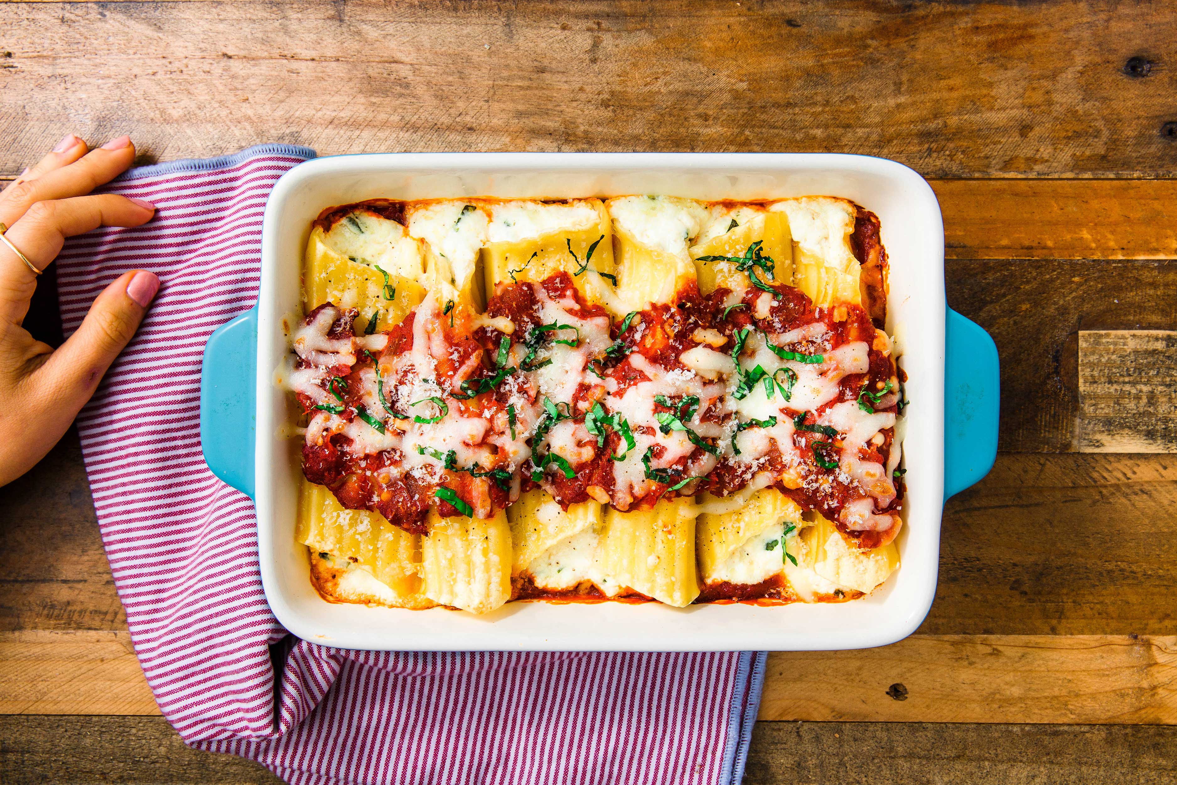 Cheese Manicotti Is The PERFECT Comfort Food 😍