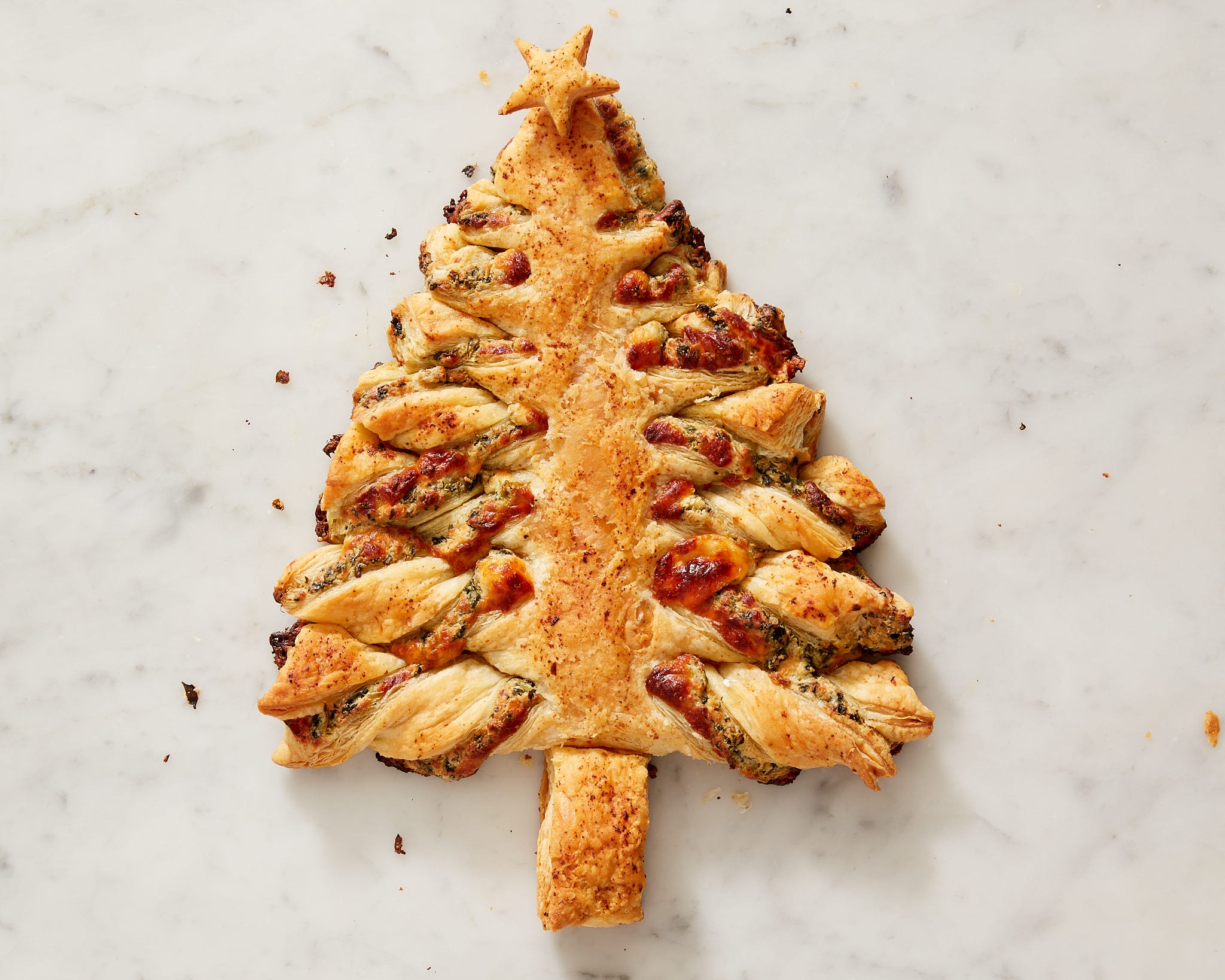 Add This Cheesy Spinach Dip Christmas Tree To Your Holiday Menu STAT!