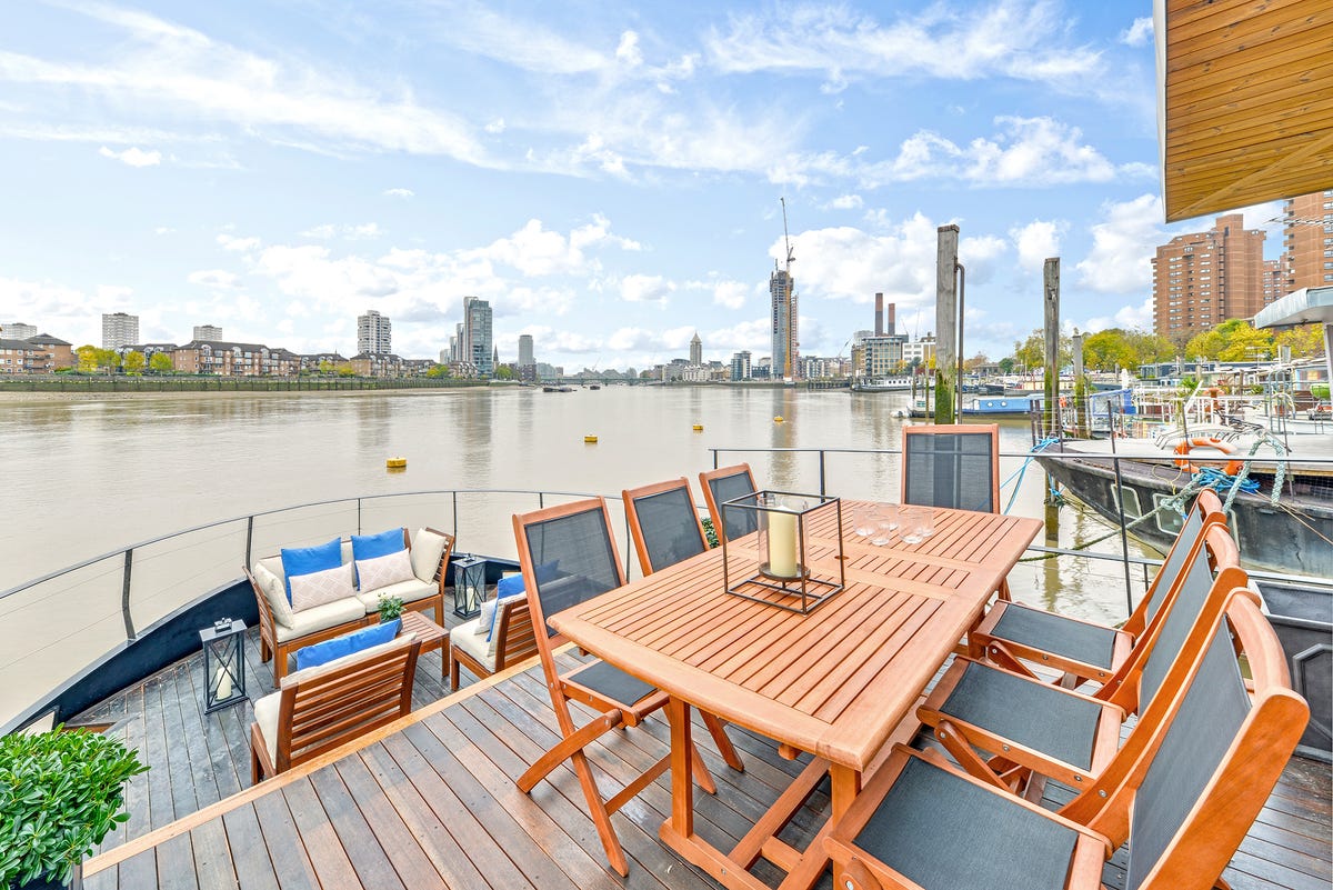 Incredible Modern New Build Houseboat For Sale In Chelsea 