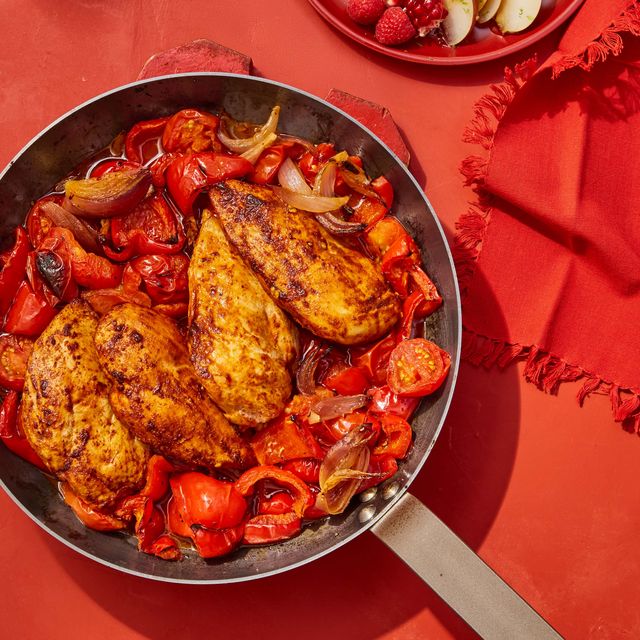 chicken with stewed peppers and tomatoes