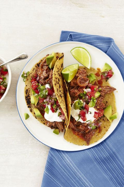slow cooker for kids - Chipotle Beef Tacos with Pico de Gallo