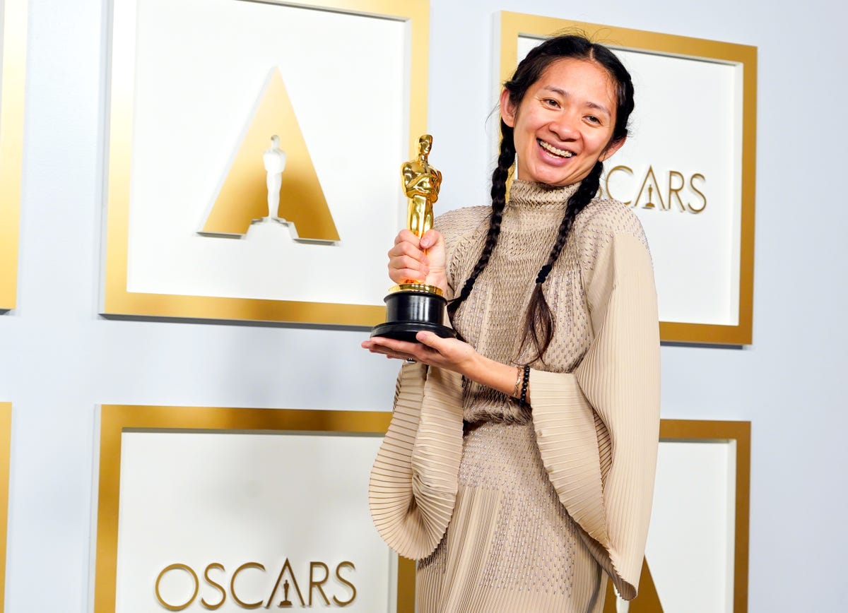 Chloé Zhao Is First Woman of Color, Second Woman Ever to Win Best ...