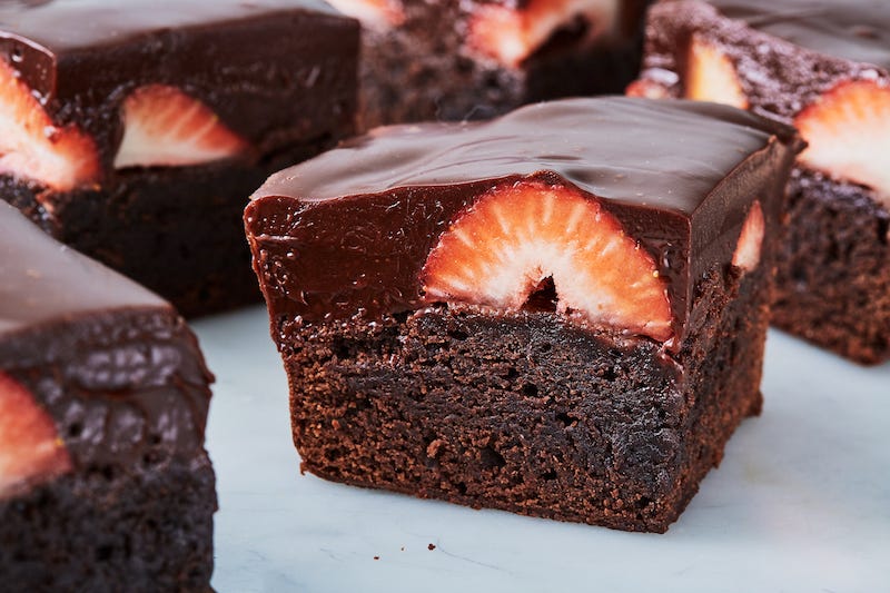 We're Head Over Heels For Chocolate-Covered Strawberry Brownies