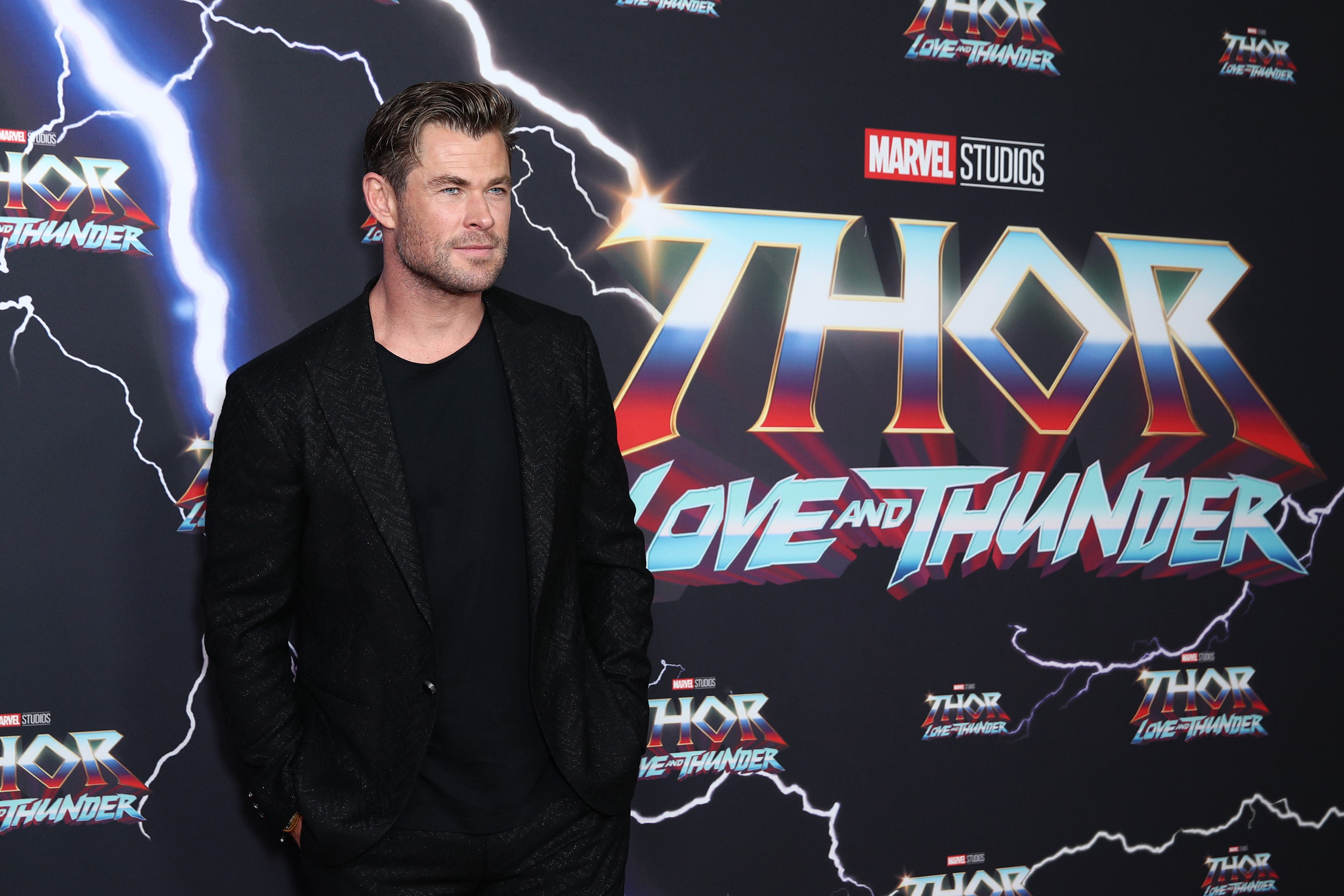 Chis Hemsworth’s Chest Workout Involves ‘Lots of Yelling and Screaming’