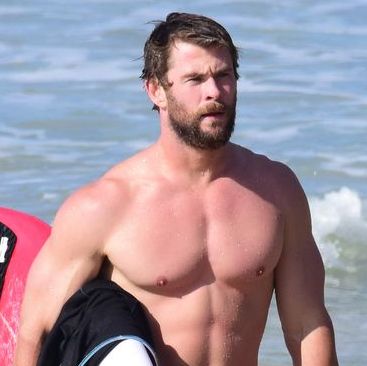 Chris Hemsworth Surfing