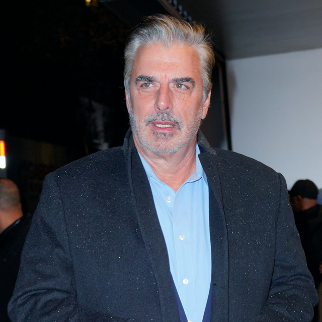 chris noth was accused of physically assaulting his girlfriend in the nineties