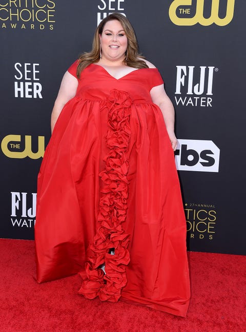 chrissy metz en los critics choice awards 2022