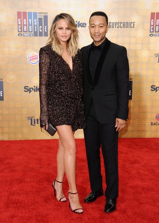 Chrissy Teigen relation John Legend