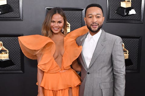 夫ジョン レジェンドのmvで発表 クリッシー テイゲン 第3子を妊娠 夫ジョン レジェンドのmvで発表 クリッシー テイゲン 第3子を妊娠