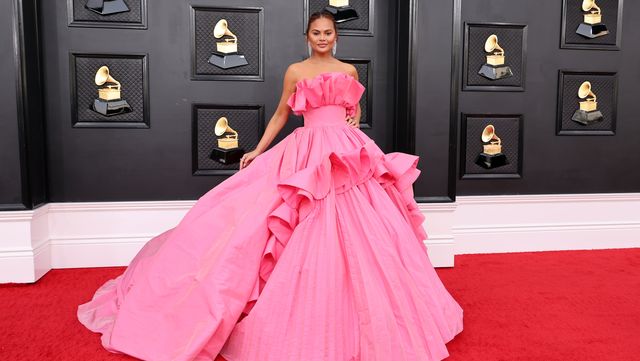 las vegas, nevada   april 03 chrissy teigen attends the 64th annual grammy awards at mgm grand garden arena on april 03, 2022 in las vegas, nevada photo by amy sussmangetty images