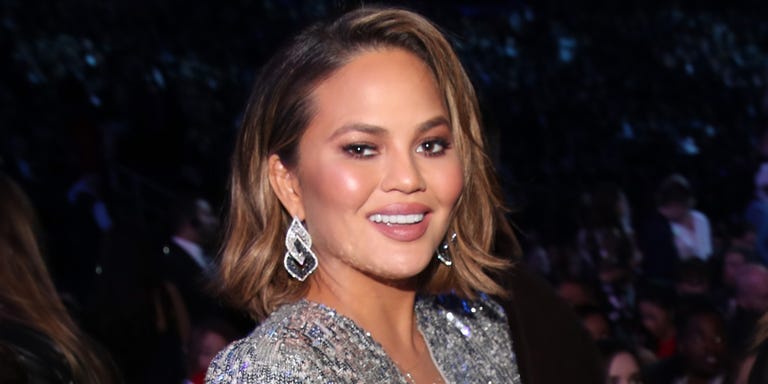 Chrissy Teigen Gets Real About Veins On Her Milky Post Pregnancy Boobs 