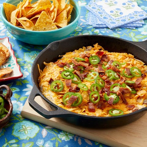 jalapeno popper dip in cast iron skillet