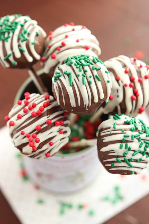 28 Best Christmas Cake Pops - Easy Holiday Cake Pop Recipes