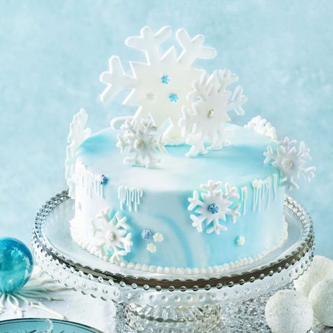 christmas cake with 'frosticle' icing