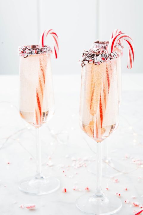 17 Best Champagne Cocktail Recipes - Easy Drink Ideas With Champagne