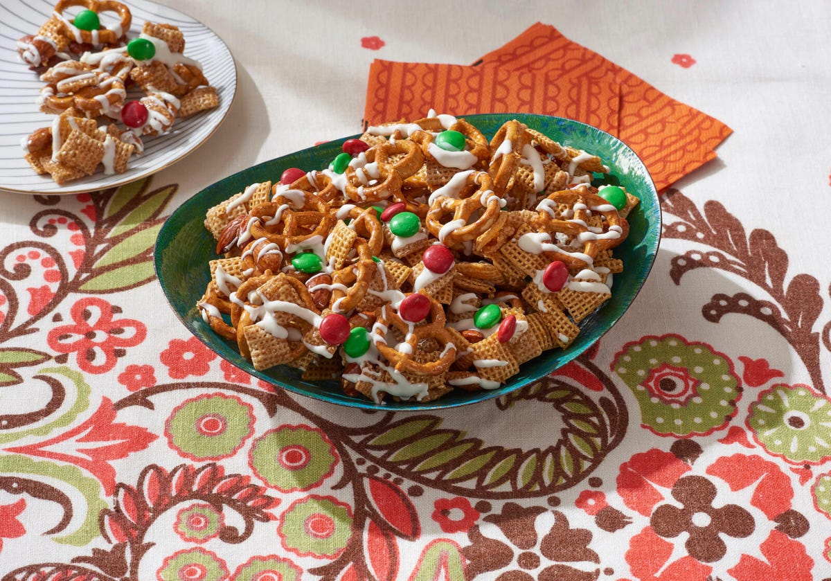 Best Christmas Chex Mix Recipe - How To Make Christmas Chex Mix