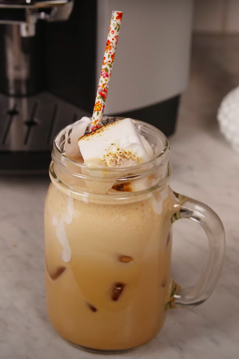 christmas cocktails  toasted marshmallow cocktail