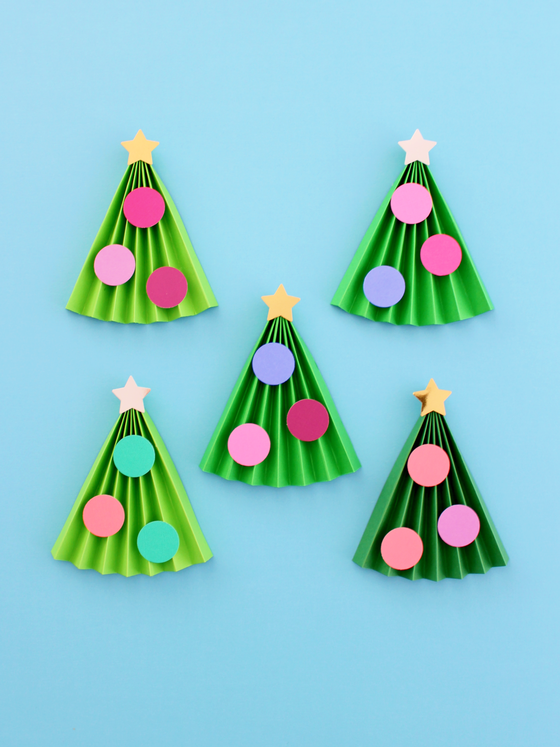 Download 15 Easy Christmas Crafts For Kids Holiday Craft Ideas And Activities 3D SVG Files Ideas | SVG, Paper Crafts, SVG File