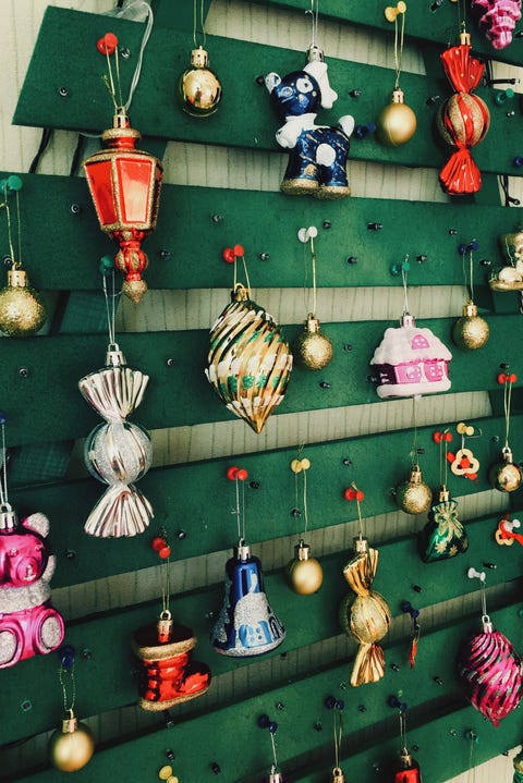pic How To Decorate A Wall For Christmas 22 christmas wall decorating ideas