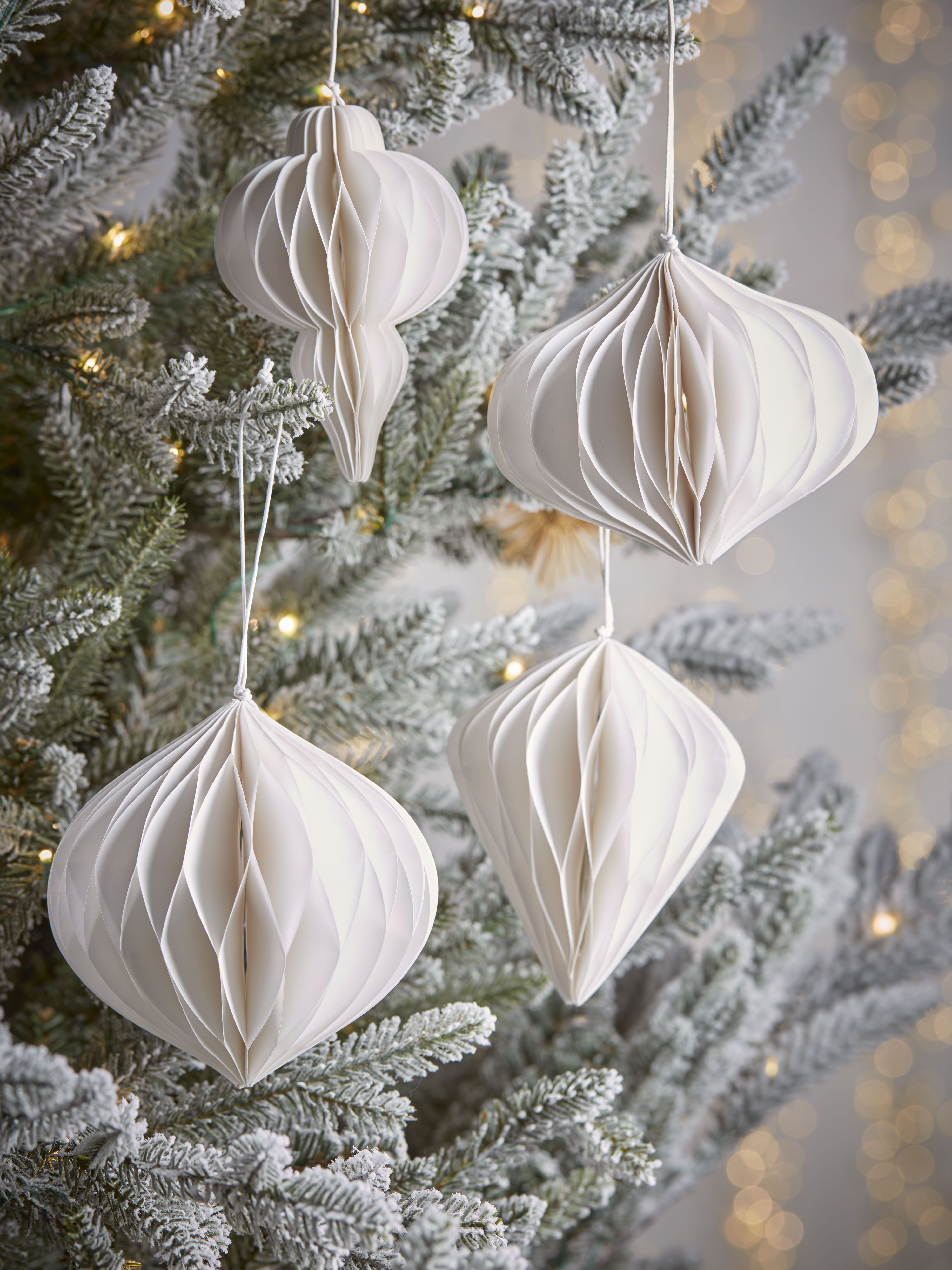 EUROPEAN BLOWN GLASS SILVER SILVER-WHITE DELIGHTS BELL CHRISTMAS TREE ORNAMENT 