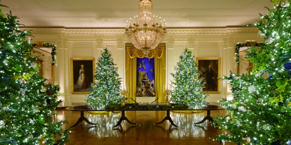 White House Christmas Decorations 2024 On Tv Eleni Tuesday