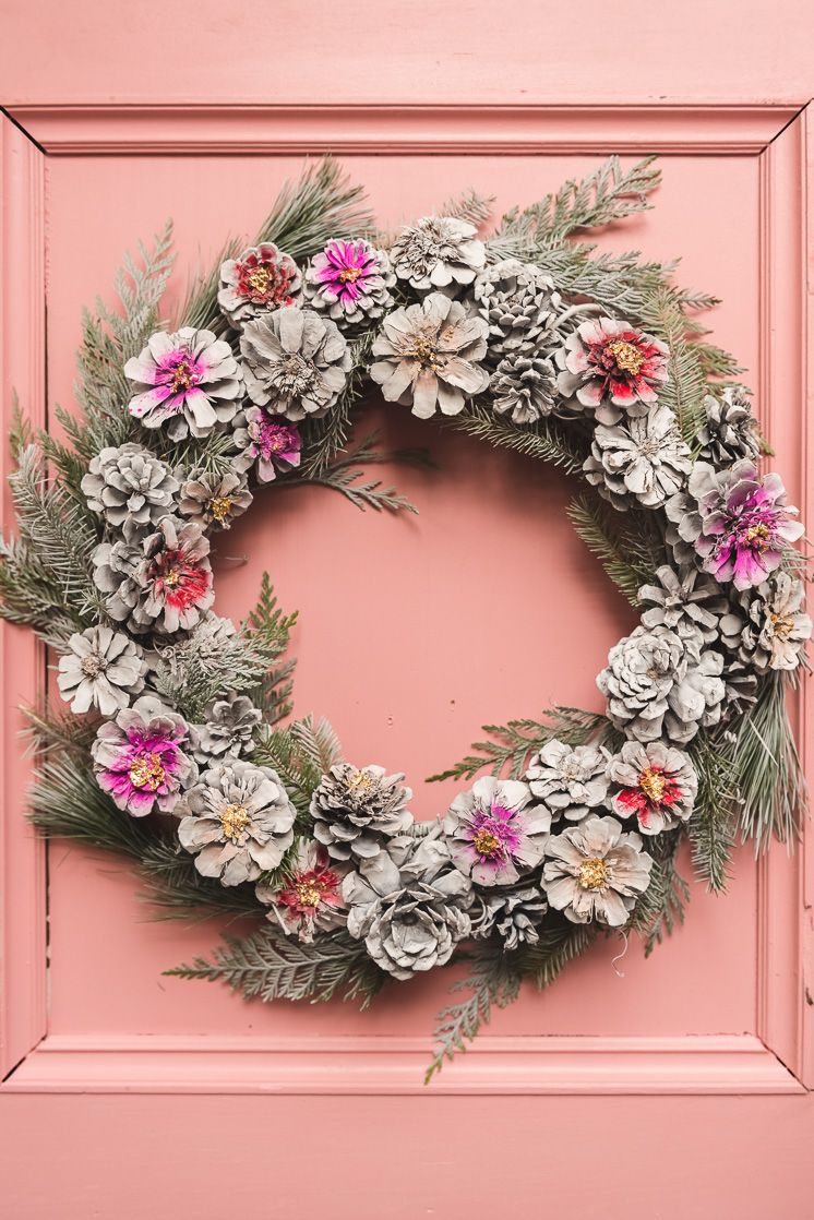 Home Jeeke Merry Christmas Wreath Pinecone Wreath with Christmas Ball Door Wall Ornament Garland Decoration for Front Door Wall Wedding 
