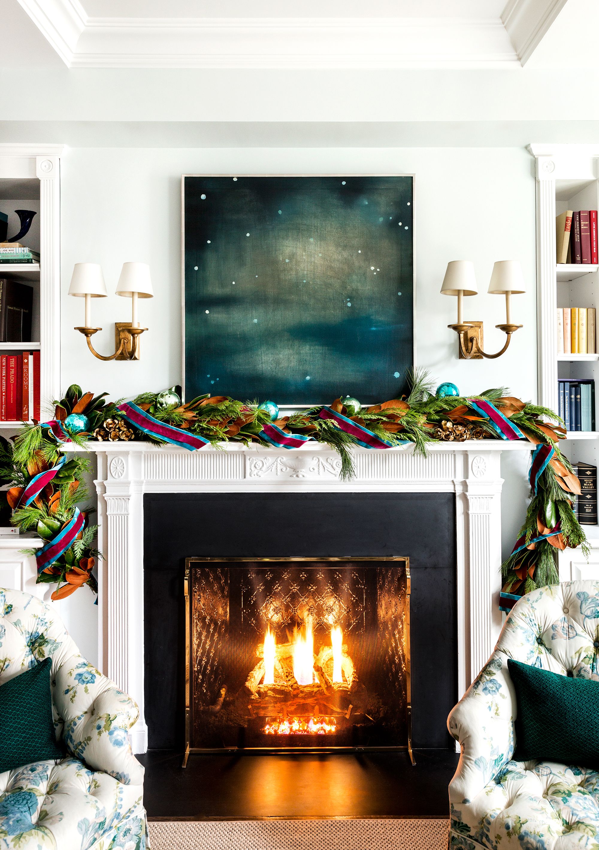 Fireplace Garland Year Round - Fireplace World