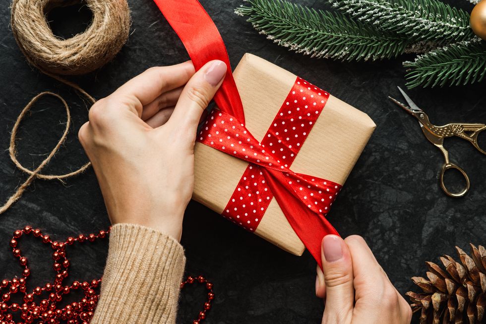 5 Simple Gift Wrapping Hacks For Christmas Presents  Christmas Gift