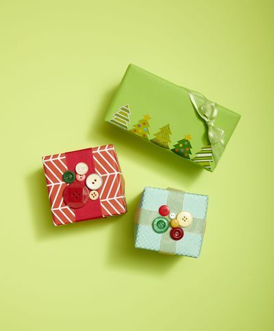 58 Easy Christmas Gift Wrapping Ideas — How To Wrap A Christmas Gift