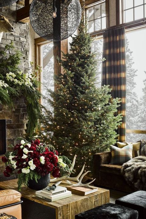 25 Stunning Christmas Living Rooms Holiday Living Room