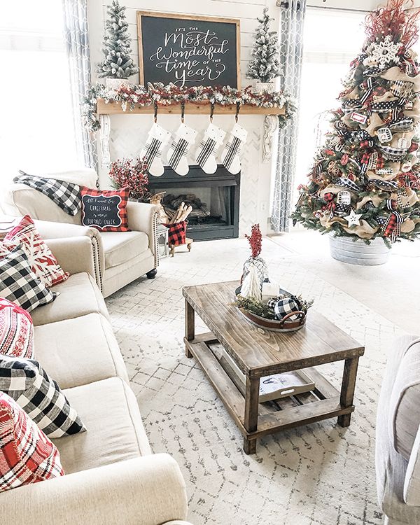 25 Stylish And Cozy Christmas Living Room Decor Ideas