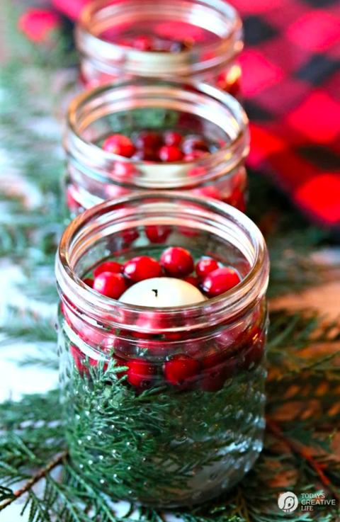 50 DIY Christmas Table Decorations - Best Holiday Tablescape Ideas