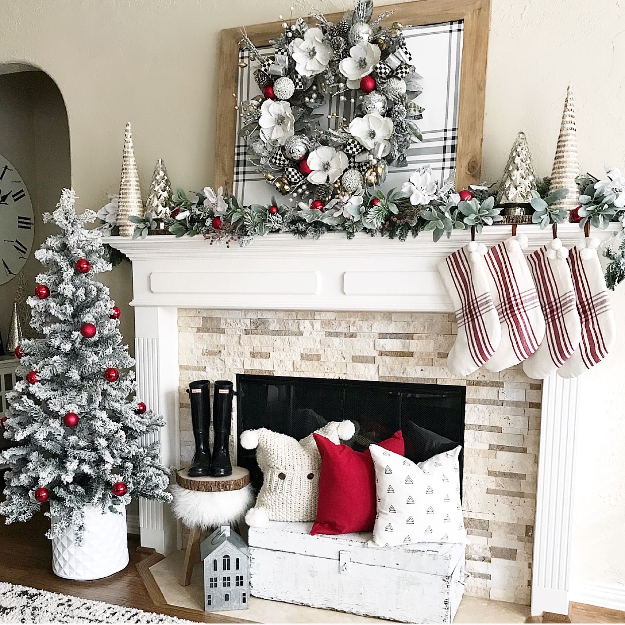 20 Festive Christmas Mantel Ideas How To Style A Holiday